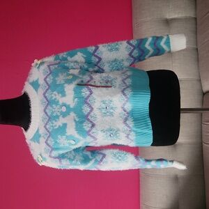 Blue holiday sweater!